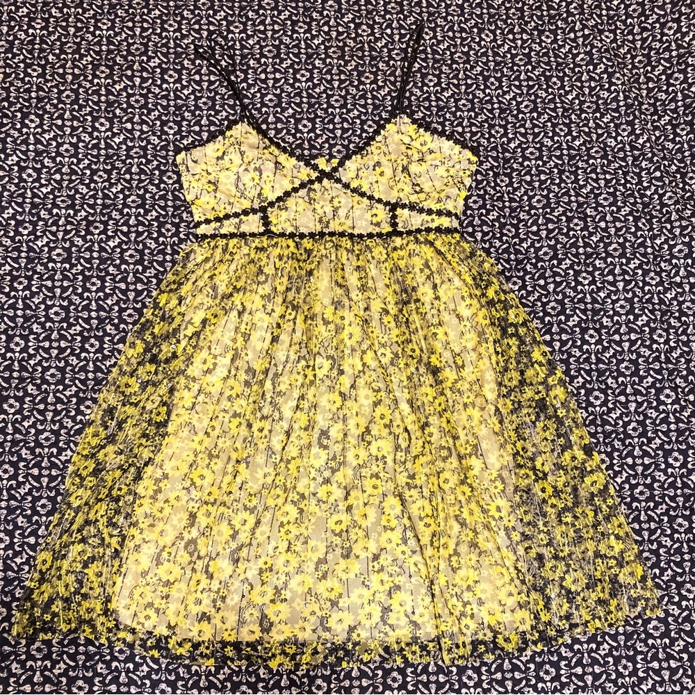 Floral Lace Midi Dress